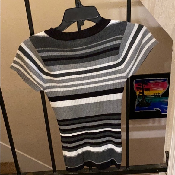 Sweater - Picture 2 of 2